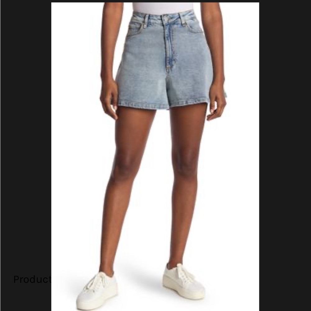 “WE WORE THAT “BALLOON SHORT 🐸🐒🐹